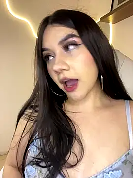 Zoe Serrat online show from 28, 11, 2025