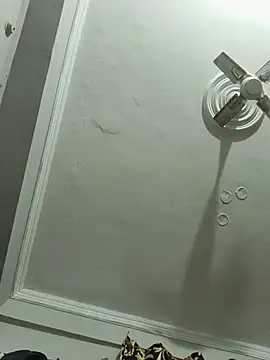 vardh033 online show from 8, 11, 2025