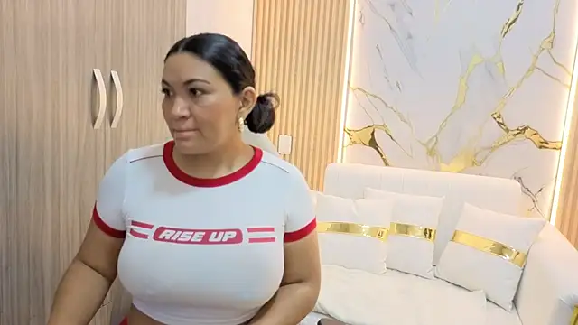 Madam Hott online show from 15, 9, 2025