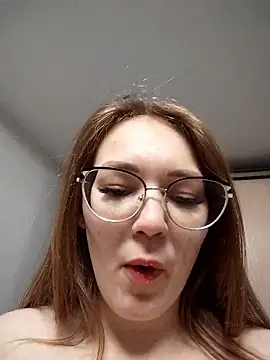 AlisaWyn online show from 11, 1, 2026