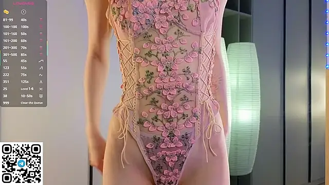 Quinavelle online show from 11, 3, 2026