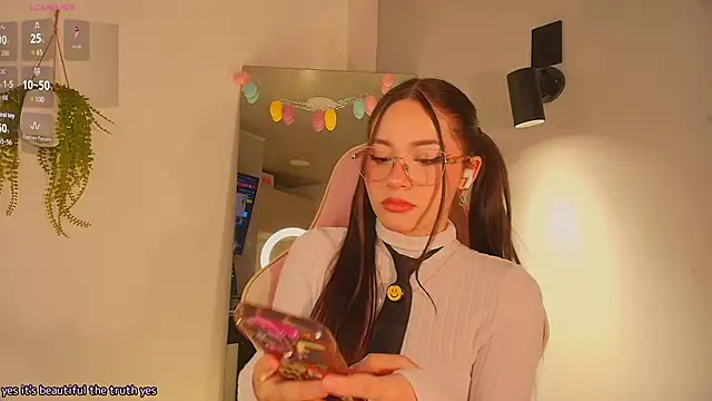 Melifluaa online show from 10, 4, 2026