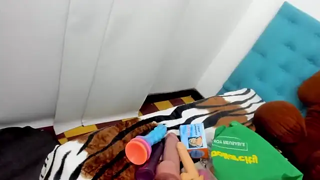 Adrianasex 69x online show from 24, 9, 2025