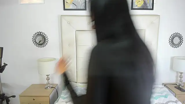 sara coor online show from 3, 10, 2025