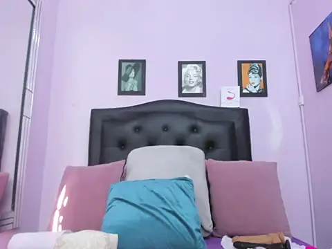 monalind220 online show from 10, 3, 2026