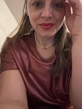 ladywithbigass online show from 17, 11, 2025