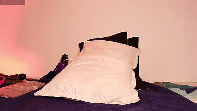  alanarosse  online show from 2, 11, 2025