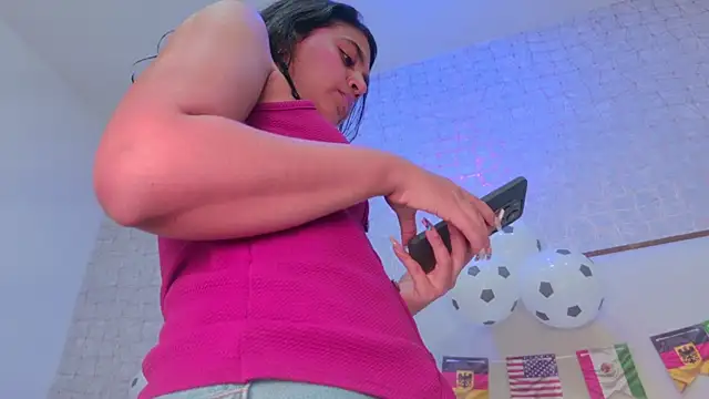 Snapshot of thalia888_ chatting on 20, 6, 2026 thalia888 online show from 20, 6, 2026