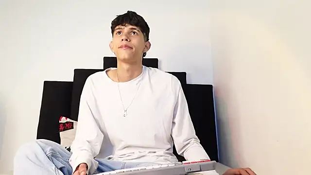 alexmark  online show from 6, 11, 2025