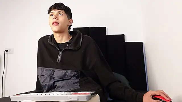 alexmark  online show from 10, 10, 2025