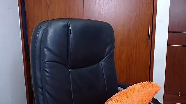 melikaronit2 online show from 5, 11, 2025