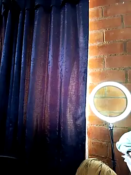 SiennaValera online show from 10, 9, 2025