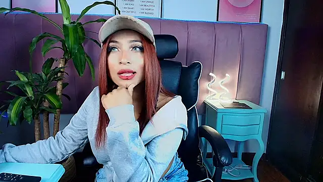 Naiaa Cruz online show from 25, 2, 2026