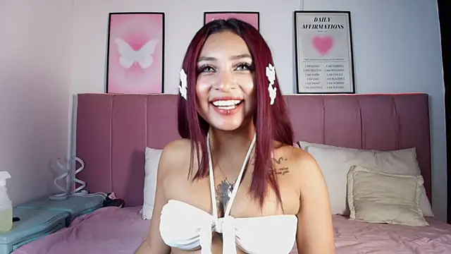 Naiaa Cruz online show from 16, 3, 2026