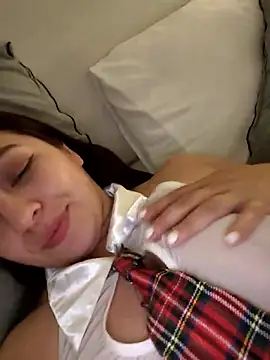 caronicole77 online show from 28, 11, 2025