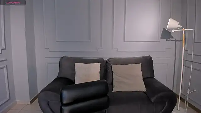 LeahNovac online show from 11, 10, 2025