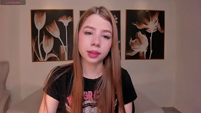 TiffannySins online show from 5, 3, 2026