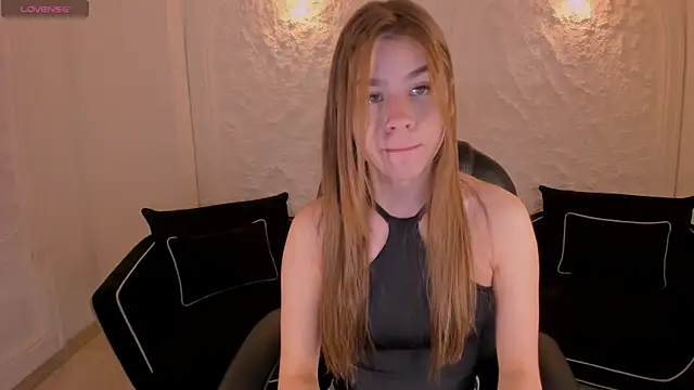 TiffannySins online show from 26, 11, 2025