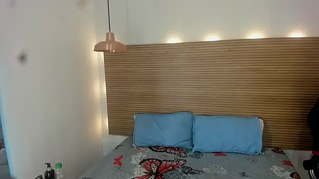 Snapshot of ThaliaOcean chatting on 13, 9, 2025 ThaliaOcean online show from 13, 9, 2025