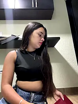 Luciaparker03 online show from 24, 9, 2025