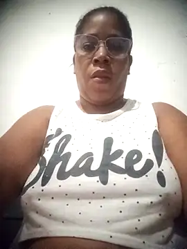 Big ass submissive online show from 9, 2, 2026