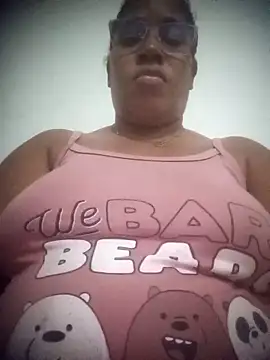 Big ass submissive online show from 14, 2, 2026