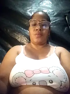 Big ass submissive online show from 30, 11, 2025