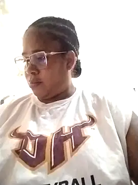 Big ass submissive online show from 26, 9, 2025