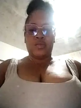 Big ass submissive online show from 30, 9, 2025