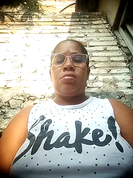 Big ass submissive online show from 14, 3, 2026