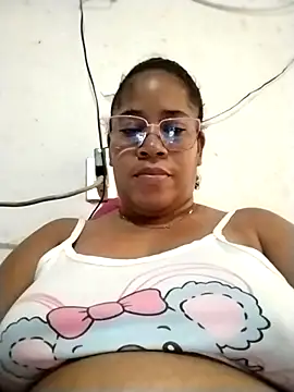 Big ass submissive online show from 7, 10, 2025