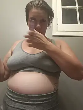 DeziBaby1087 online show from 13, 7, 2026
