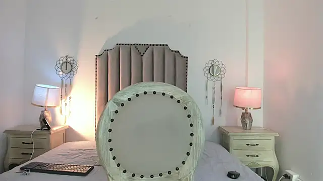 LanaFerrer online show from 4, 12, 2025