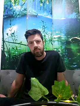 Snapshot of welcome-to-the-jungle chatting on 14, 2, 2026 welcome-to-the-jungle online show from 14, 2, 2026