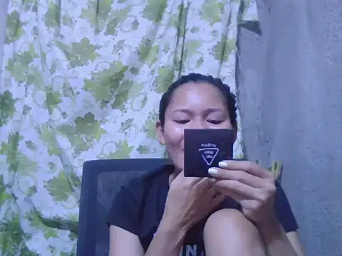 Snapshot of Sweeetgurll chatting on 19, 11, 2025 Sweeetgurll online show from 19, 11, 2025