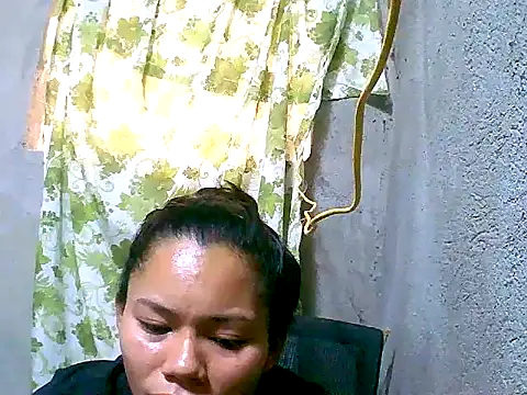 Snapshot of Sweeetgurll chatting on 28, 11, 2025 Sweeetgurll online show from 28, 11, 2025