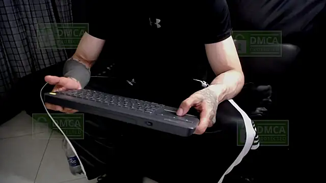 Mr Klein 69 online show from 25, 10, 2025