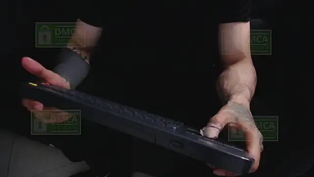 Mr Klein 69 online show from 29, 10, 2025