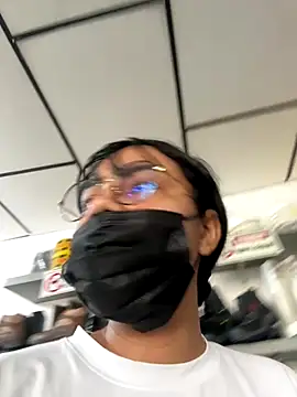 Kyra  Rose online show from 28, 11, 2025