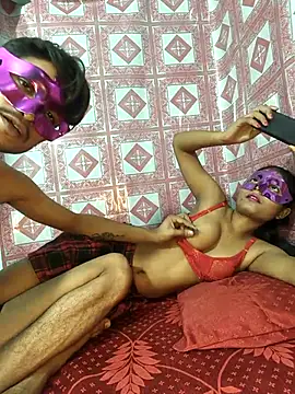 Antique-stickchart-couple online show from 29, 9, 2025