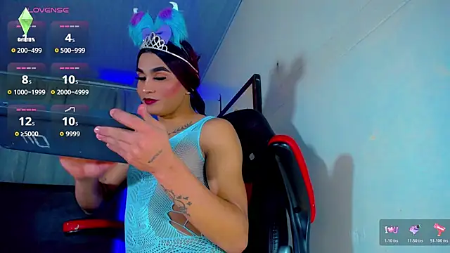 Natasha clifford online show from 12, 11, 2025