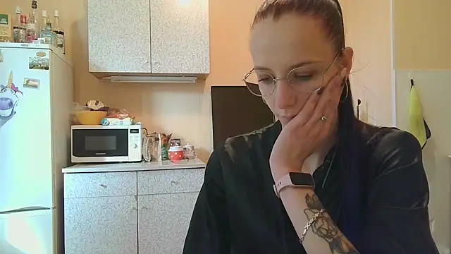 Snapshot of Lucy_Divine chatting on 15, 9, 2025 Lucy Divine online show from 15, 9, 2025