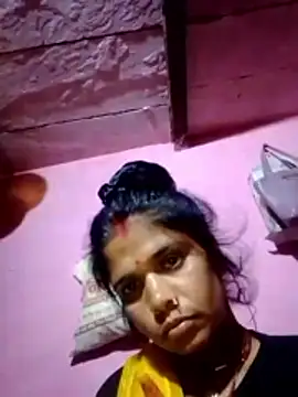 Hot ashna online show from 11, 2, 2026