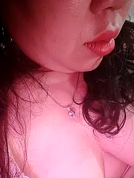 Julyy08 online show from 3, 3, 2026