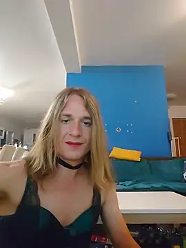 Snapshot of FlorineTV chatting on 9, 7, 2026 FlorineTV online show from 9, 7, 2026