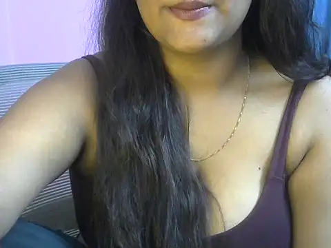 Queenxxx98 online show from 22, 2, 2026