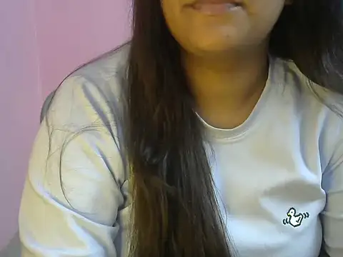 Queenxxx98 online show from 4, 2, 2026