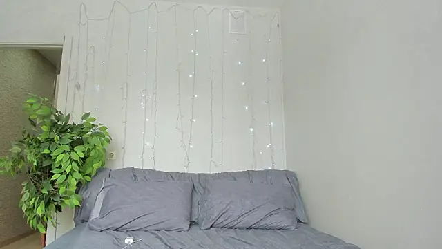 Kelly Gerzikaa online show from 22, 3, 2026