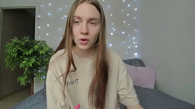 Kelly Gerzikaa online show from 21, 12, 2025