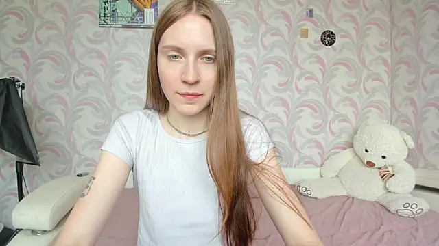 Kelly Gerzikaa online show from 18, 6, 2026
